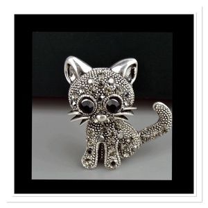 Cute Kitty Brooch
